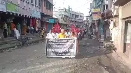 মুরারই ১: কালীগঞ্জে তৃণমূলের বিজয় মিছিলে এক চতুর্থ শ্রেণীর ছাত্রীর মৃত্যুতে ধিক্কার জানালো CPI(M) মুরারইয়ে