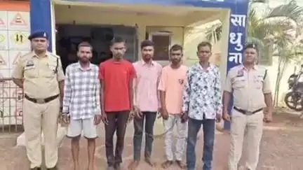 तिल्दा: किरना के पास धारदार चाकू से हमला करने वाले 5 आरोपियों को पुलिस ने किया गिरफ्तार