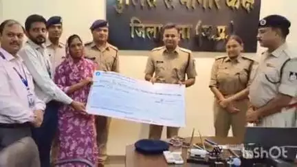 गुना नगर: ड्यूटी के दौरान सड़क दुर्घटना में सहायक उपनिरीक्षक की मृत्यु, एसबीआई बैंक देगा पुलिस सेलरी पैकेज योजना के तहत सहयोग