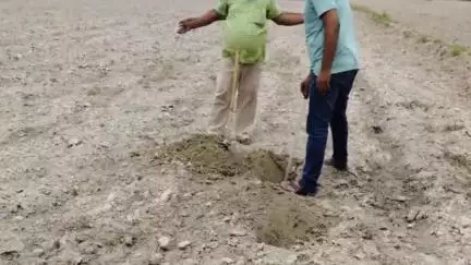 मोतिहारी: मोतिहारी में FSL टीम ने संदिग्ध मृत्यु मामले में घटनास्थल पर किया जांच