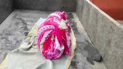 बोआरीजोर: गोरखपुर पहाड़ में विवाहिता की संदिग्ध मौत, पेड़ से लटका मिला शव, हत्या का आरोप