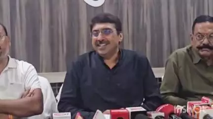 अंबिकापुर: छत्तीसगढ़ मेडिकल सर्विसेस बोर्ड के चेयरमैन श्री दीपक मस्केजी ने भाजपा कार्यालय में लोकतंत्र के काले दिवस पर चर्चा की