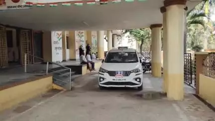 जालना: जालन्यात महापालिकेच्या अनधिकृत नळ कनेक्शन शोध मोहिमेत 4 हजार 500 नळ कनेक्शन आढळले अनधिकृत
2 हजार 500 अनधिकृत नळ कनेक्शन