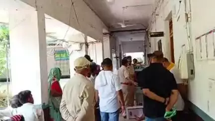 दतिया नगर: महावीरपुरम कॉलोनी में शासकीय जमीन पर कब्जा कर रास्ता किया बंद, कॉलोनीवासियों ने एसपी से की शिकायत