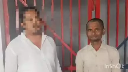 कुचायकोट: शराब तस्करी मामले में वांछित माझागढ़ के मुखिया पति को पुलिस ने आदमापुर स्थित घर से किया गिरफ्तार