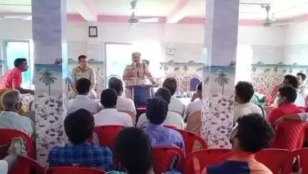 পাথরপ্রতিমা: রথযাত্রা নিয়ে ইকবাল ভবনে সম্প্রীতির বৈঠক,উভয় সম্প্রদায়ের মানুষের সঙ্গে মন্দিরবাজারের এসডিপিও, ঢোলাহাটের আইসি