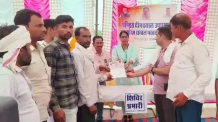 टांटोटी: अरवड़ व बोराड़ा में दीनदयाल उपाध्याय अन्त्योदय पखवाड़ा शिविर का आयोजन, राजस्व विभाग के अधिकारी व कर्मचारी रहे उपस्थित