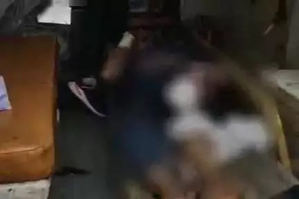 रूड़की: रुड़की रेलवे स्टेशन पर ट्रेन से उतरते समय एक व्यक्ति ट्रेन की चपेट में आकर घायल हुआ, हायर सेंटर रेफर