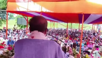 চাৰিদুৱাৰ: দক্ষিণ চিলাবন্ধা" গাঁও পঞ্চায়ত আৰু "চকীঘাট" গাঁও পঞ্চায়তৰ নব-নিৰ্বাচিত প্ৰতিনিধিসকলৰ শপত গ্ৰহণ অনুষ্ঠান সম্পন্ন