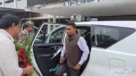 शेखपुरा: मुंगेर कमिश्नर नवनीत कुमार सिंह पहुंचे शेखपुरा, आगामी चुनाव को लेकर डीएम और एसपी के साथ की बैठक