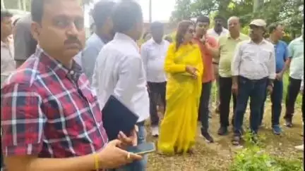 রাজনগর: তাঁতিপাড়া প্রাথমিক সুস্বাস্থ্য কেন্দ্রের পরিকাঠামো খতিয়ে দেখে উন্নয়নের আশ্বাস দিলেন সাংসদ