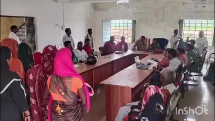 मेदिनीनगर (डालटनगंज): जिले में धरती आबा जनभागीदारी अभियान के तहत पंचायतों में लगाए गए शिविर