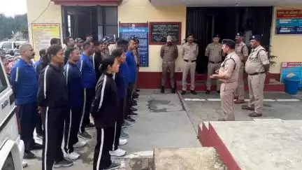 लोहाघाट: सीओ शिवराज सिंह राणा ने लोहाघाट में फायर स्टेशन और थाने का निरीक्षण किया, समस्याओं को सुना