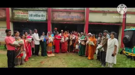 अडकी: खूंटी लैंप्स में मडवा और मक्का का बीज मुफ्त में वितरित किया गया