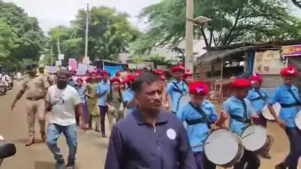 ಗುಂಡ್ಲುಪೇಟೆ: ಗುಂಡ್ಲುಪೇಟೆಯಲ್ಲಿ ಮಾದಕ ವಸ್ತುಗಳ ಕುರಿತು ಜಾಗೃತಿ ಜಾಥಾ