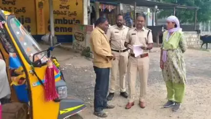 కనిగిరి: పట్టణంలో వాహనాల తనిఖీ కార్యక్రమాన్ని చేపట్టిన మోటార్ వెహికల్ ఇన్స్పెక్టర్ భాను ప్రకాష్