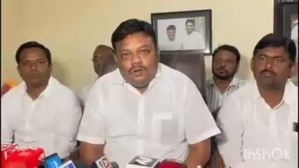 పేద విద్యార్థులకు ప్రభుత్వ విద్య దూరం చేయకూడదు
: పార్వతీపురం నియోజకవర్గం మాజీ ఎమ్మెల్యే అలజంగి జోగారావు