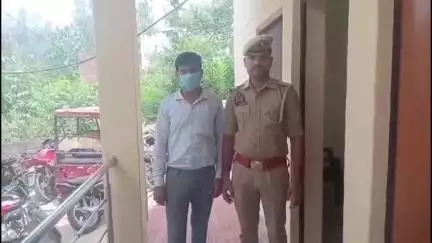 शाहबाद: सहादत नगर का रहने वाला आरोपी, जिसने आठ लाख रुपए का गबन किया, गिरफ्तार कर जेल भेजा गया