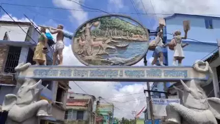 পাথরপ্রতিমা: মুখ্যমন্ত্রী নির্দেশে দুয়ারে রেশন ব্যবস্থায় পাথরপ্রতিমার সব গ্রাম পঞ্চায়েত এলাকার পৌঁছে গেল জগন্নাথদেবের মহাপ্রসাদ