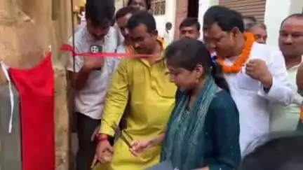 खड़गपुर: विधायक ने असरगंज बाजार में पीसीसी सड़क का फीता काटकर किया शिलान्यास