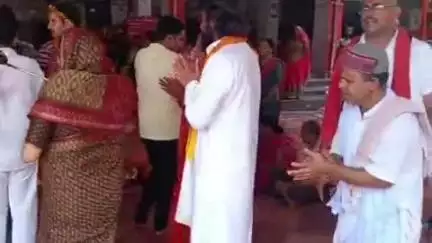 जरमुण्डी: बिहार के मोकामा राजद विधायक ने बासुकीनाथ दरबार में की पूजा-अर्चना