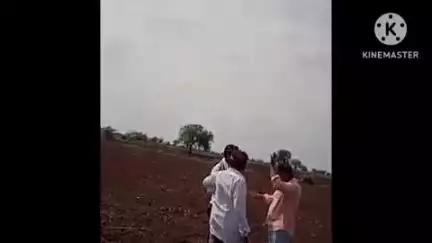 आर्वी: टाकरखेडा शिवारात पेरणीच्या कारणावरून वाद ..डोक्यावर दगड मारून केले गंभीर जखमी.. शेतमालक बेशुद्ध ..अमरावतीला केले दाखल