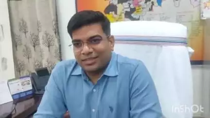 लातेहार: राज्य और केंद्र सरकार की विकास योजनाओं को धरातल पर उतारना प्राथमिकता: नव पदस्थापित डीडीसी सैय्यद रियाज अहमद