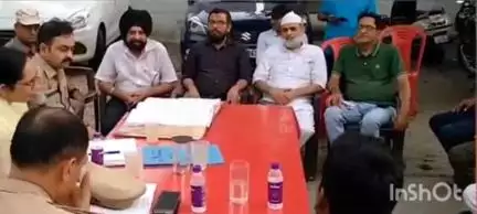 धामपुर: धामपुर कोतवाली परिसर में आगामी मोहर्रम को लेकर शांति समिति की बैठक आयोजित हुई, एसडीएम व सीओ ने लिया भाग