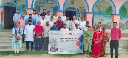 पुपरी: रायपुर BRC में BEO हरिश्चंद्र राय की अध्यक्षता में मध्य व उच्च विद्यालय के प्रधानाध्यापकों की बैठक आयोजित