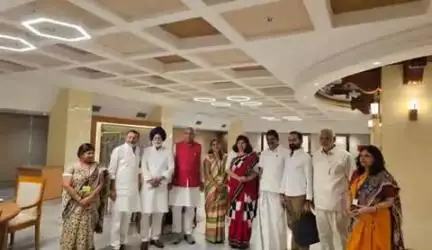 शोहरतगढ़: सांसद जगदंबिका पाल ने नई दिल्ली में संसद की लोक लेखा समिति की बैठक में हिस्सा लिया