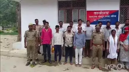 बेल्थरा रोड: भगवान राम पर अभद्र टिप्पणी कर फोटो डालने के आरोपी की गिरफ्तारी पर बवाल, भीमपुरा पुलिस से उलझे लोग, 15 लोग गिरफ्तार