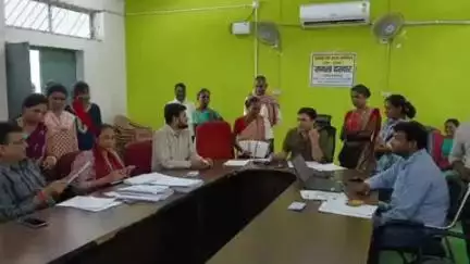जामा: बीडीओ की अध्यक्षता में जामा में साप्ताहिक जनता दरबार आयोजित, मंईया सम्मान योजना में सर्वाधिक 54 आवेदन प्राप्त