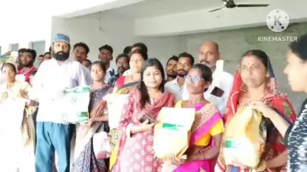 कर्रा: कर्रा लैंम्पस व आत्मा द्वारा किसानों के बीच अनुदानित बीज का वितरण