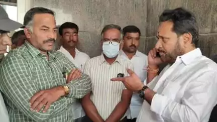 పలమనేరు: విద్యార్థులకు అసౌకర్యం కలిగించే చర్యలు వద్దు, మోడల్ పాఠశాలల ఏర్పాటుపై డీఈఓకు సూచించిన ఎమ్మెల్యే అమర్