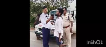 बेमेतरा जिला के विभिन्न थाना व चौकी की पुलिस ने मोटर व्हीकल एक्ट के तहत 39 वाहन चालकों पर की चालानी कार्रवाई