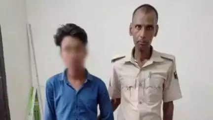 डुमरा: सीतामढ़ी: महिला थाना पुलिस ने पॉक्सो एक्ट मामले में आरोपी को किया गिरफ्तार