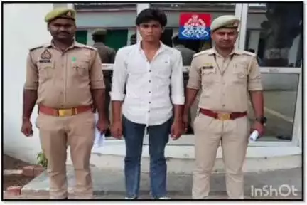 अजीतमल: कोतवाली पुलिस ने नाबालिग का अपहरण कर ले जाने वाले युवक को टोल टैक्स के समीप से गिरफ्तार, नाबालिग को बरामद किया