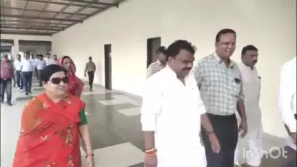 उज्जैन शहर: महापौर मुकेश टटवाल ने निगम आयुक्त के साथ नगर निगम मुख्यालय में नवीन स्पोर्ट्स काम्पलेक्स का निरीक्षण किया