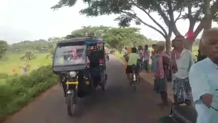 ভাতার: ভাতারের কাশিপুরে খাস জমির প্রমাণপত্র সহ ভাতার ভূমি দপ্তরে আবেদনের নির্দেশ জেলা প্রশাসনের