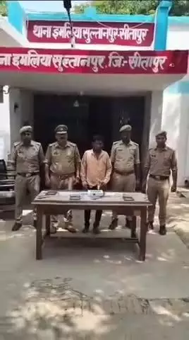 महोली: पारा पुलिया के पास चोरी की घटनाओं को अंजाम देने वाले ₹25,000 के इनामी बदमाश को पुलिस ने किया गिरफ्तार