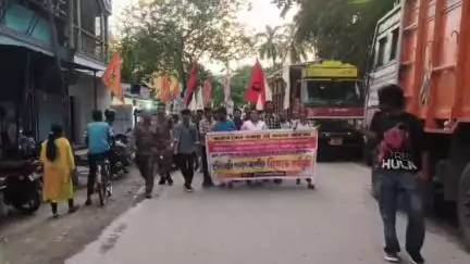 কোচবিহার ১: পুলিশ মন্ত্রীর পদত্যাগের দাবিতে কোচবিহার কোতোয়ালি থানায় বিক্ষোভ প্রদর্শন করে ডেপুটেশন দিল SFI,DYFI