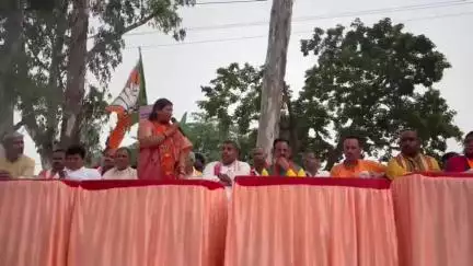जमुआ: जमुआ में हेमंत सरकार के खिलाफ भाजपाइयों का आक्रोश प्रदर्शन, भ्रष्टाचार के विरोध में उठाई आवाज