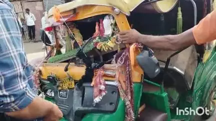 सासाराम: सासाराम में वेदा नहर से पहले ट्रक ने टेंपो को मारी टक्कर, दो व्यक्तियों की मौके पर हुई मौत, एक व्यक्ति घायल