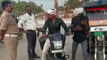 चंदौली: जिले के विभिन्न थाना क्षेत्रों में चेकिंग अभियान के दौरान कुल 213 वाहनों का चालान किया गया