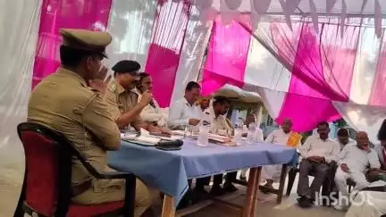 महसी: खैरीघाट थाना परिसर में मोहर्रम त्यौहार को लेकर हुई बैठक, सीओ ने कहा- त्यौहार ऐसा मनाओ कि पुलिस की जरूरत न पड़े