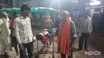 भभुआ: हाजरा पुल के समीप दो बाइकों की आमने-सामने भिड़ंत में एक युवक हुआ घायल