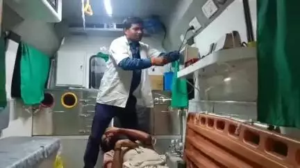 हैदरगढ़: कमेला चौराहे के पास पुजारी को अज्ञात वाहन ने मारी जोरदार टक्कर, गंभीर अवस्था में जिला अस्पताल किया गया रेफर