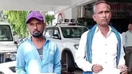 कटनी नगर: कैलवारा खुर्द में पीएम आवास योजना के लिए पैसों की मांग, कलेक्टर कार्यालय में शिकायत