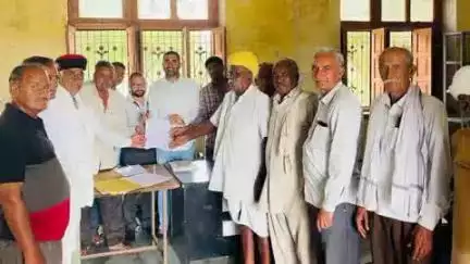 बावड़ी: रजलानी में सशस्त्र सेवा समिति की बैठक हुई आयोजित, पूर्व सैनिकों ने समस्याओं को लेकर दिया ज्ञापन