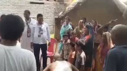 मखदुमपुर: जिला परिषद अध्यक्ष ने मखदुमपुर प्रखंड में बहुजन भीम संकल्प समागम के लिए किया जनसंपर्क